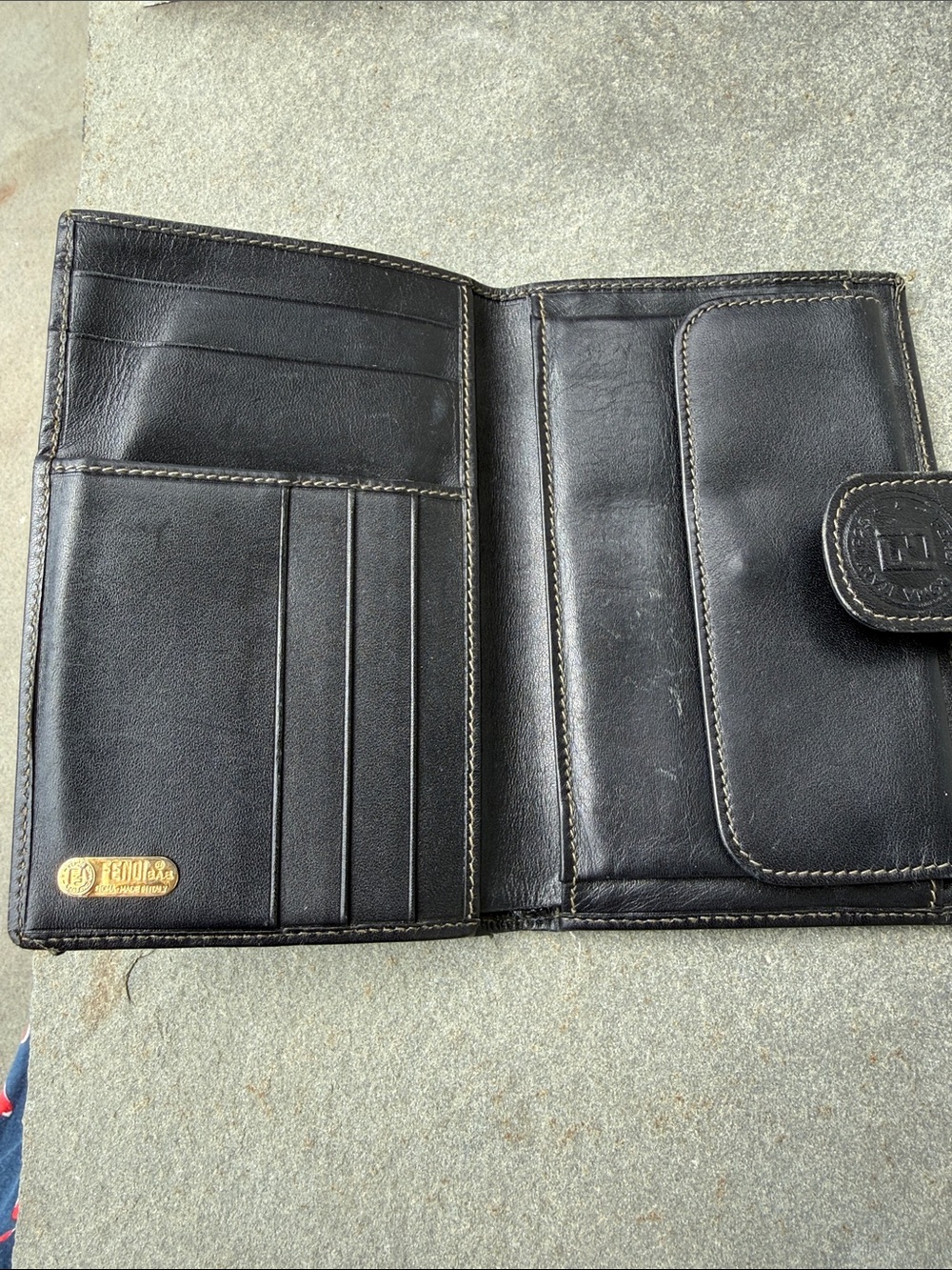 Vintage Fendi Brown and Black Logo Wallet - Picture 5 of 9